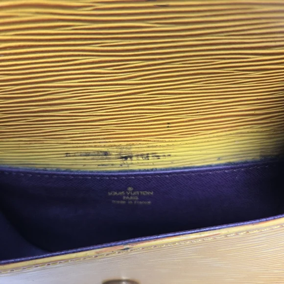 Louis Vuitton Saint-Cloud Mini Tassiri Yellow Epi Leather shoulder bag.